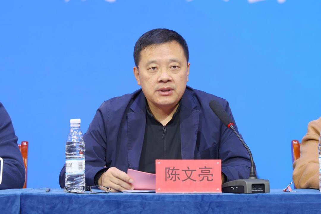图示, 示意图
中度可信度描述已自动生成:ver1